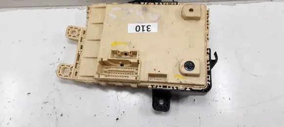Hyundai i30 Fuse module 91950A6061 5986