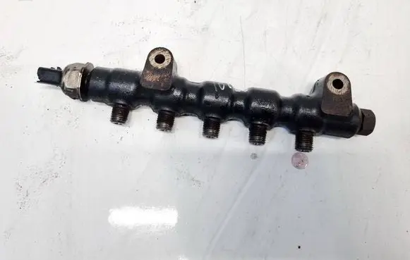 Fuel main line pipe