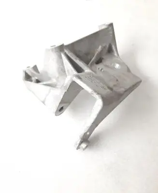 Volvo XC90 Engine mounting bracket 31430470