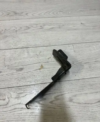 BMW 3 E92 E93 Radiator mount bracket 51647117 23781010 81408