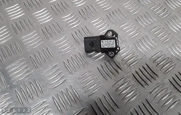 Mitsubishi Grandis Exhaust gas pressure sensor 0281002401 038906051C