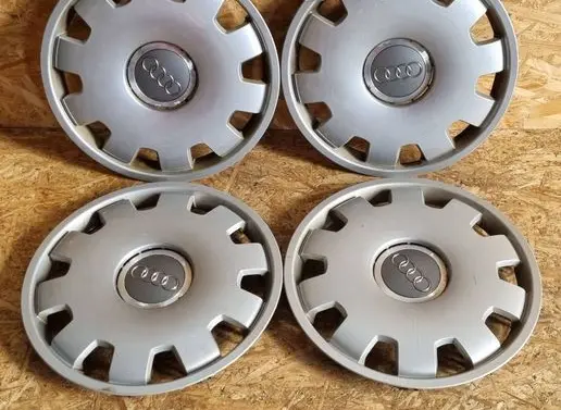 Audi A4 S4 B7 8E 8H R16 wheel hub/cap/trim 4B0601147D