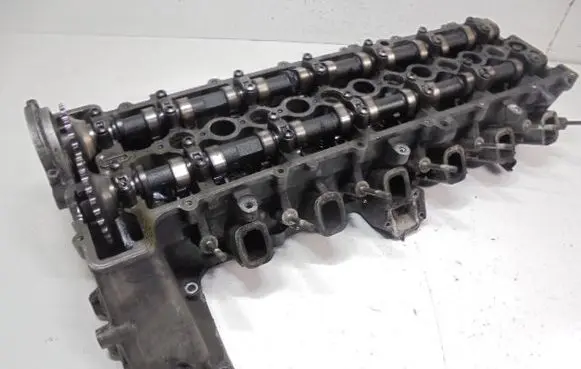 BMW X5 E53 Engine head 7788581