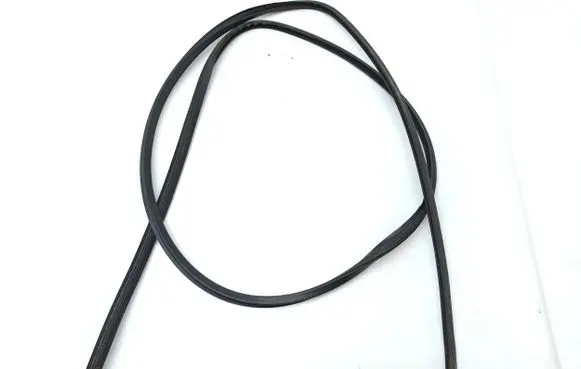 Windshield trim