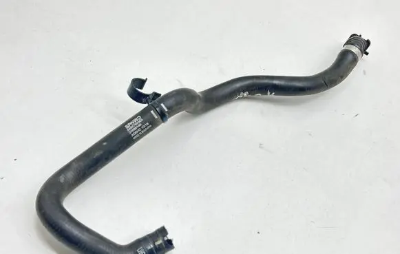 Volvo XC40 Engine coolant pipe/hose 31686149 8888769063 D6HC101