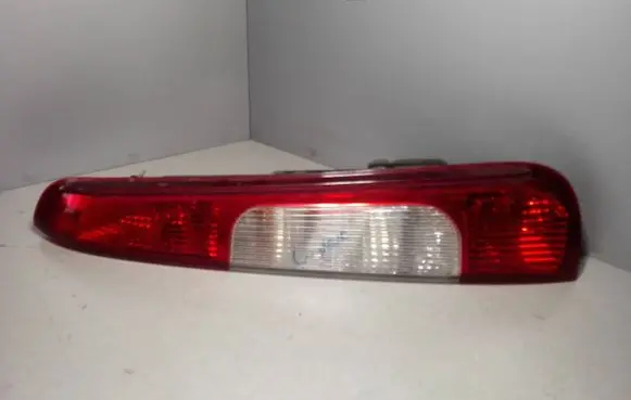 Ford Focus C-MAX Rear/tail lights 3M5113N411AA