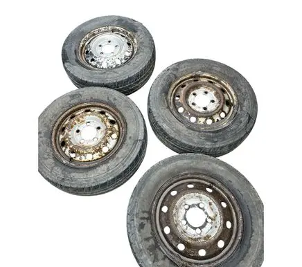 Nissan Interstar R16 steel rim