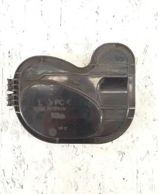 Volkswagen Golf IV Headlight/headlamp dust cover