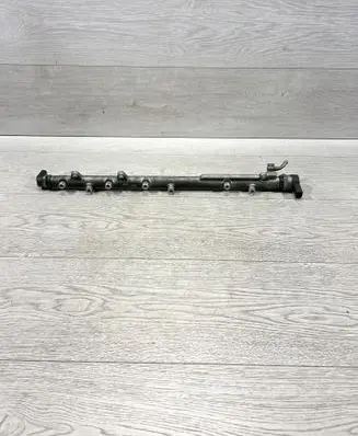 BMW 7 E65 E66 Fuel main line pipe 7788679 0445216008 0281002481