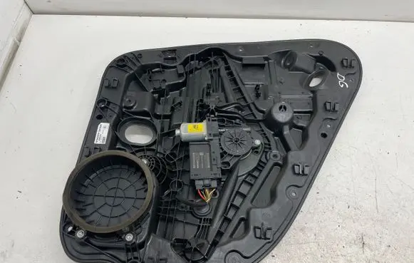 Volvo XC40 Rear door window regulator with motor 30747106