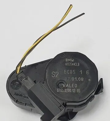 Land Rover Range Rover L322 A/C air flow flap actuator/motor 6935443