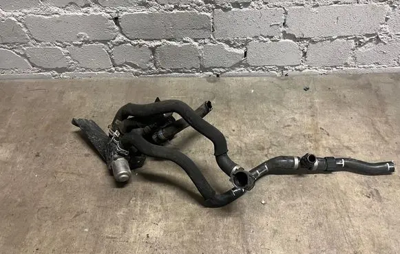BMW X5 G05 Electric auxiliary coolant/water pump 8671654 9398820 9398818