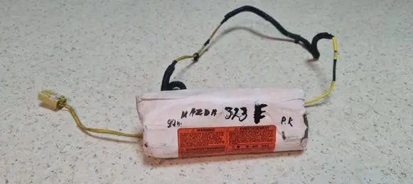 Mazda 323 F Seat airbag T960776 021739430 7351371