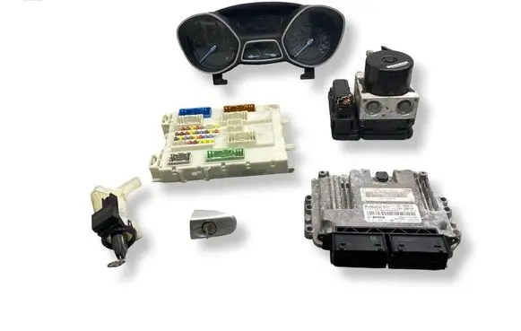Ford Focus Engine ECU kit and lock set CV6112A650YH CV6A12B684BB 0261S08473