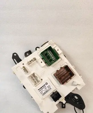 Volvo XC40 Central body control module 31453184