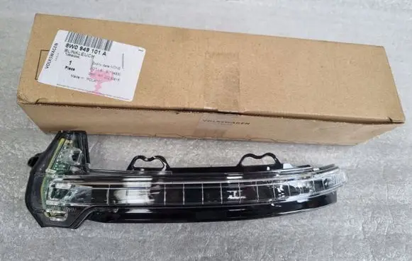 Audi A5 Mirror indicator light 8W0949101A