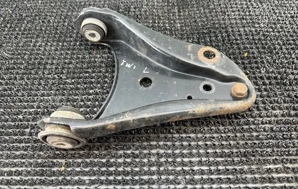 Renault Twingo II Front control arm 