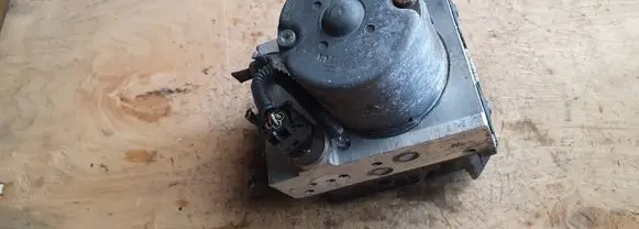 Toyota Avensis T250 ABS Pump 8954105090