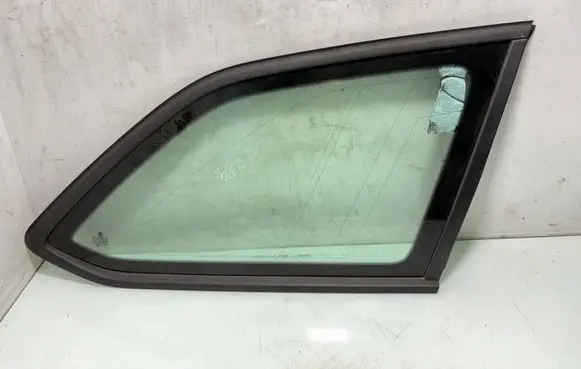 Skoda Octavia Mk3 (5E) Rear side window AS2