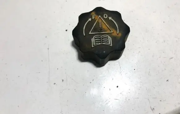 Peugeot 607 Coolant expansion tank/reservoir cap 