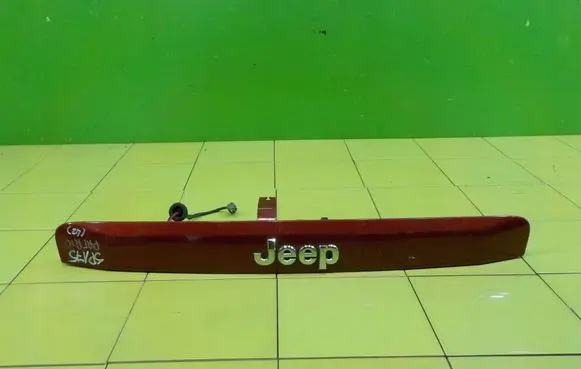 Jeep Patriot Rear light center trim bar blend 