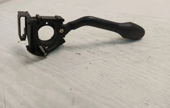 Volkswagen PASSAT B4 Wiper control stalk 1H5953503T 00740
