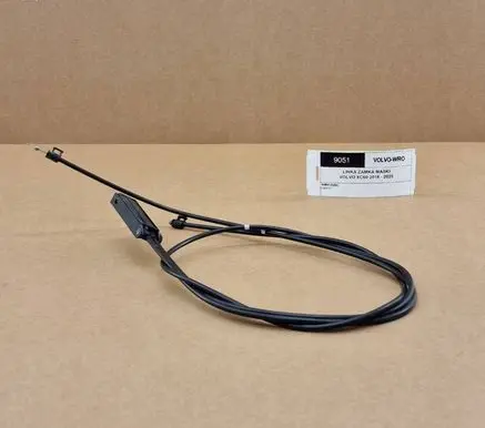 Volvo XC60 Engine bonnet/hood lock release cable 31688727