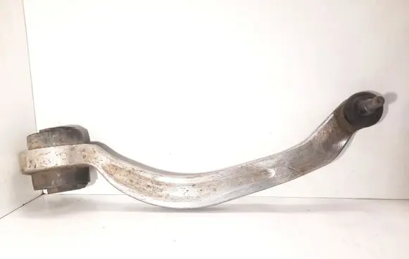 Volkswagen PASSAT B5.5 Front lower control arm/wishbone