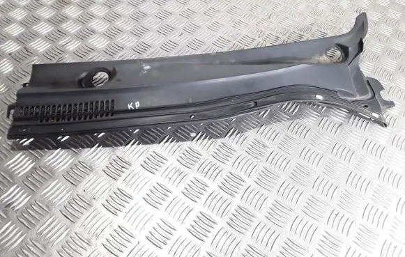 Toyota Avensis T250 Wiper trim 5578205030