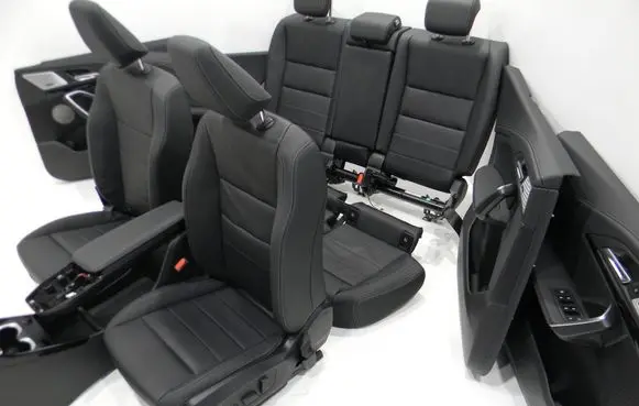 BMW X2 U10 Seat set 
