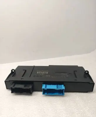 BMW 3 E90 E91 Comfort/convenience module 10681810 9134478 9134479