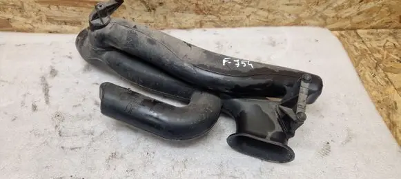 Opel Zafira B Air intake duct part 55562481 329788654