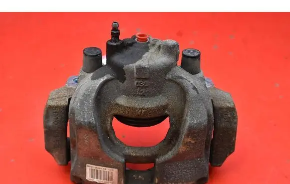 Ford Mondeo MK I Front brake caliper DG9C2010BE