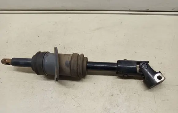 Jeep Grand Cherokee (WK) Prop shaft universal joint 