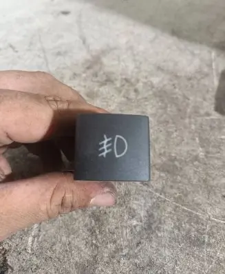 Fog light switch