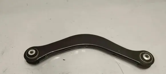 Rear control arm