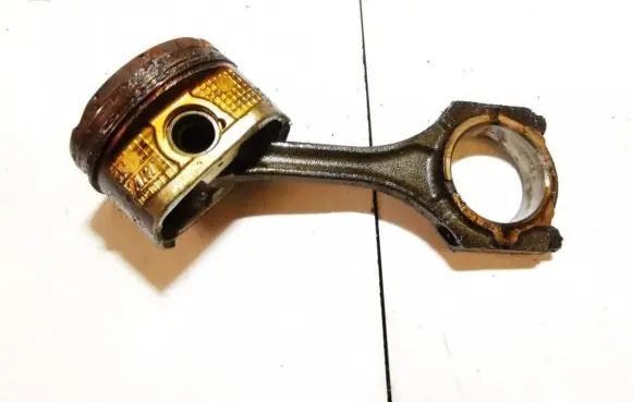 Lexus IS 220D-250-350 Piston with connecting rod 31050