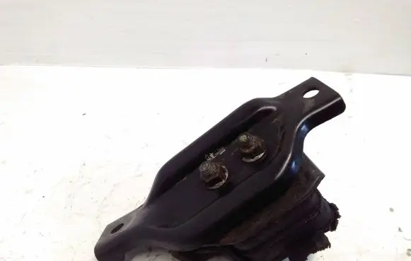 Subaru Forester SF Engine mount bracket 41022FA091