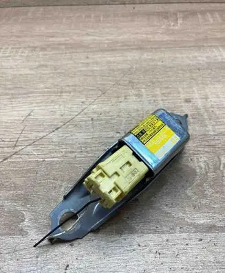 Toyota Prius (XW20) Airbag deployment crash/impact sensor 8983347030 1879000912