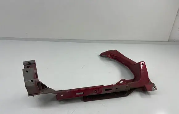 Jaguar F-Pace Headlight/headlamp mounting bracket HK8313N079A