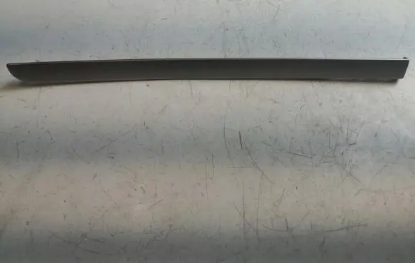 Volkswagen Touran I Dashboard glove box trim 1T1858415C