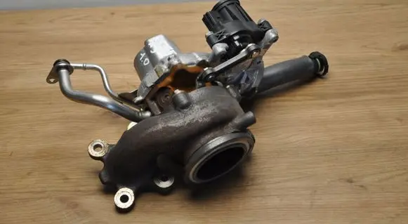 Audi A3 8Y Turbo 05C145704