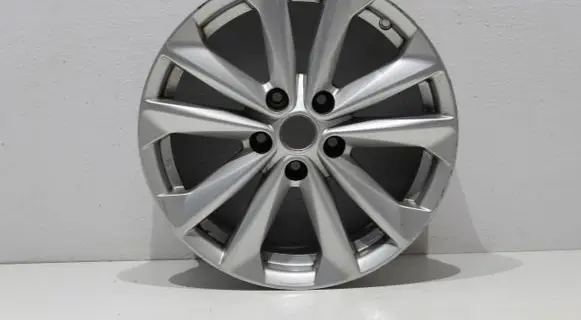Nissan X-Trail T32 R17 alloy rim 40300441B
