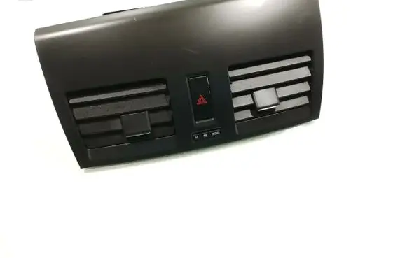 Mazda 3 II Dash center air vent grill