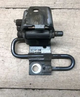 Audi A3 S3 8P Front door lower hinge 8E0831412E