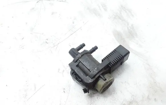Audi A4 S4 B6 8E 8H Turbo solenoid valve 1J0906283C