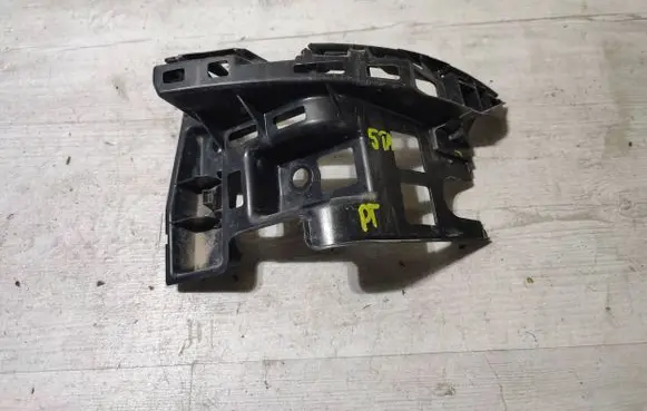 Volkswagen Touran III Rear bumper mounting bracket 5TA807454