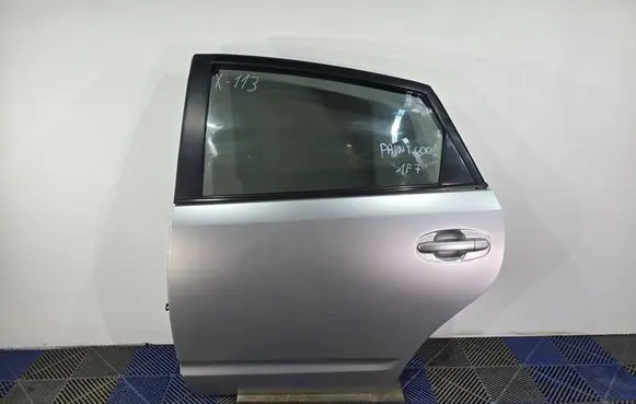 Toyota Prius (XW20) Rear door PAINTCODE1F7