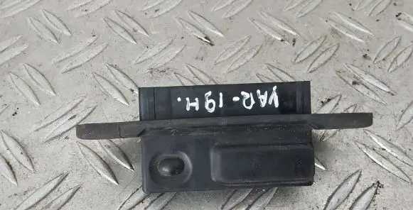 Toyota Yaris Tailgate opening switch 