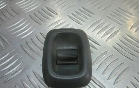 Suzuki Baleno EG Electric window control switch